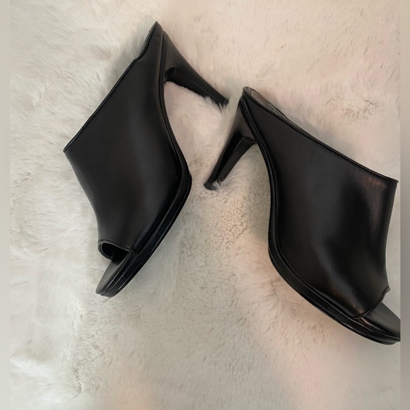 Black Open Toe Leather Via Neroli Mules, Size 6.5 - Picture 2 of 8